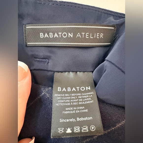 Babaton Aritzia Karl Windowpane
Wrap Skirt 00 XS Navy Blue Wool
Cashmere Blend - Picture 3 of 6